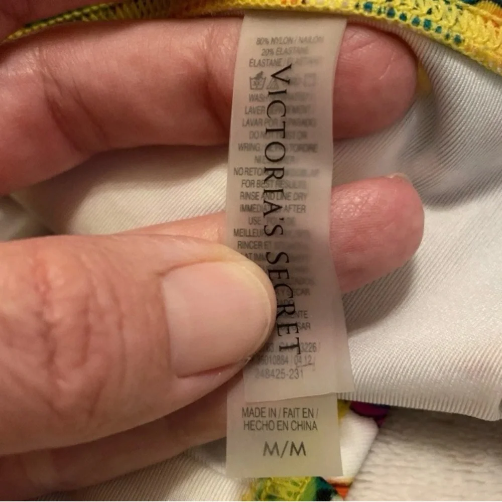 Victoria's Secret White Floral Twist Bandeau Bikini. Flawed See Photos